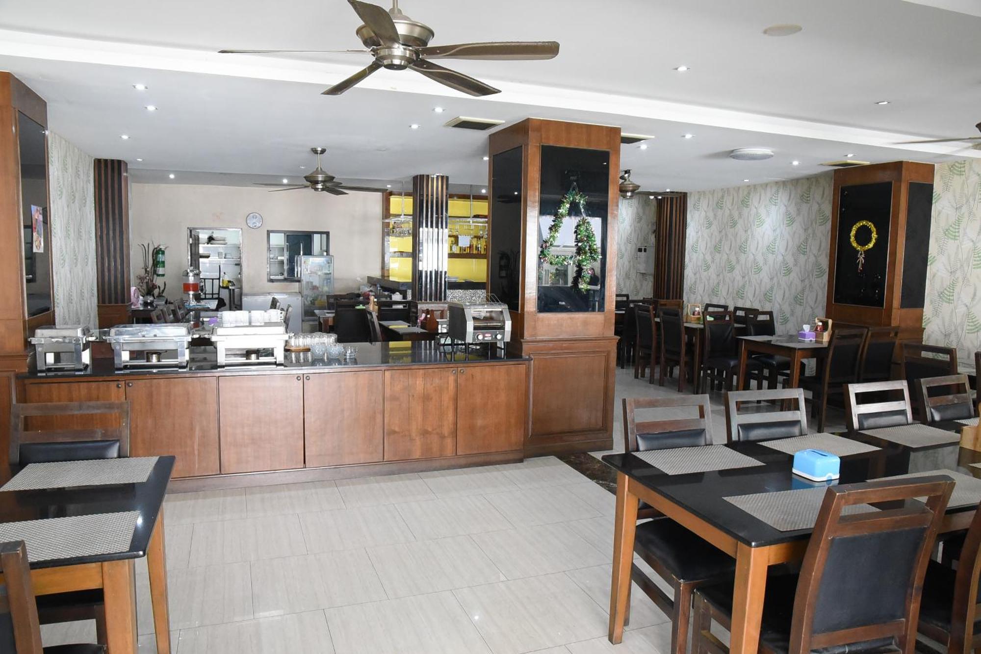 The Base Inn Pattaya Exterior foto